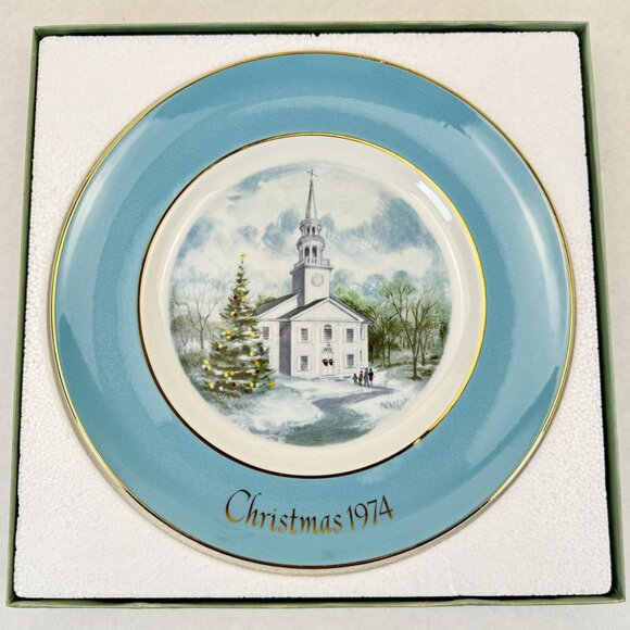 Avon Christmas Plate 1974 "Country Church" Second Edition By Enoch Wedgwood 9" - Picture 5 of 10